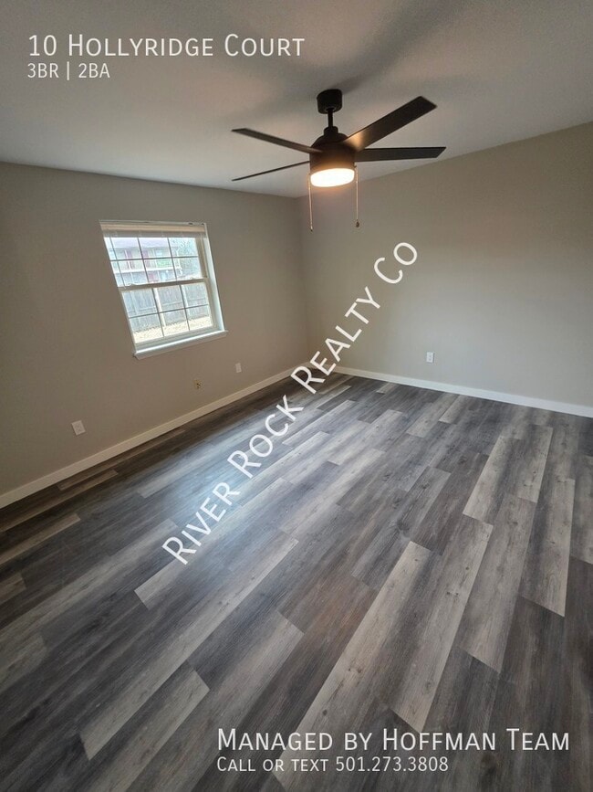 Building Photo - 10 Hollyridge Ct