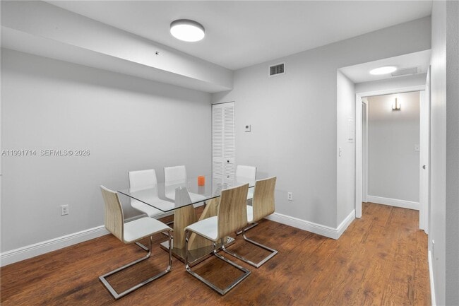 Building Photo - 2120 W Preserve Way