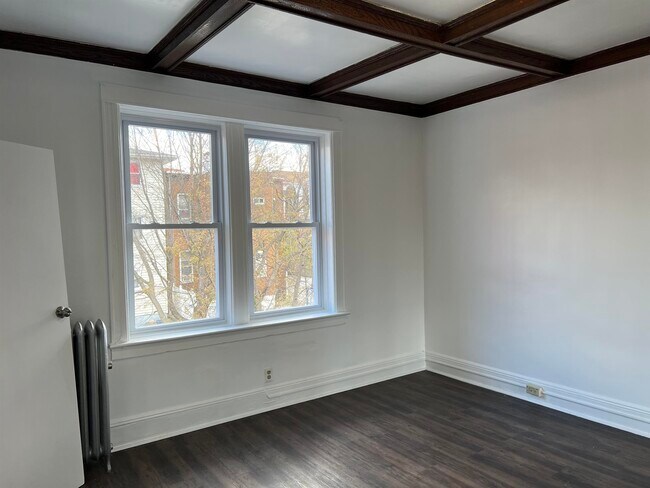 Building Photo - 110 67th St