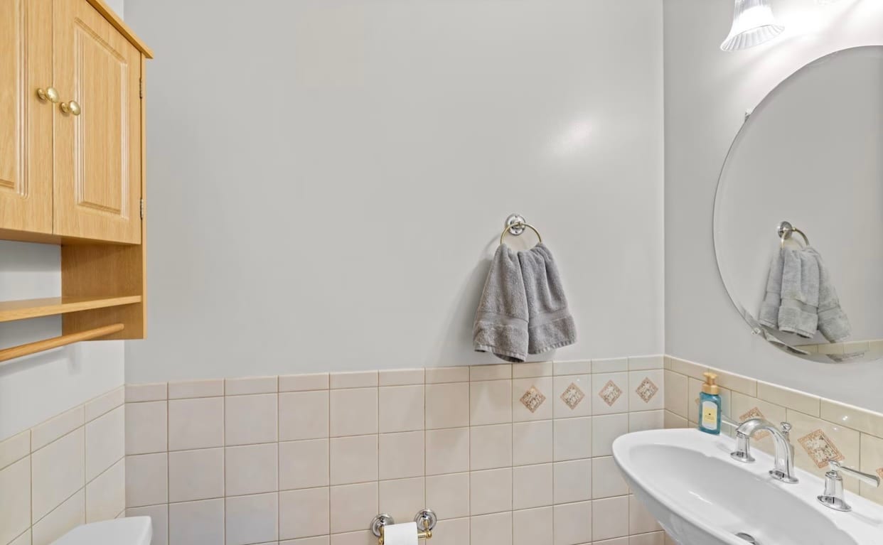 Building Photo - 5714 Silk Tree Dr