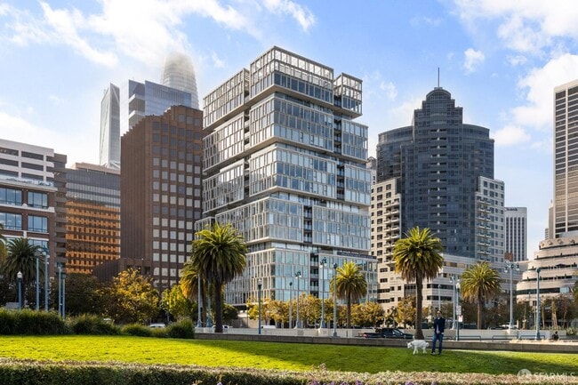 Primary Photo - 1 Steuart Ln