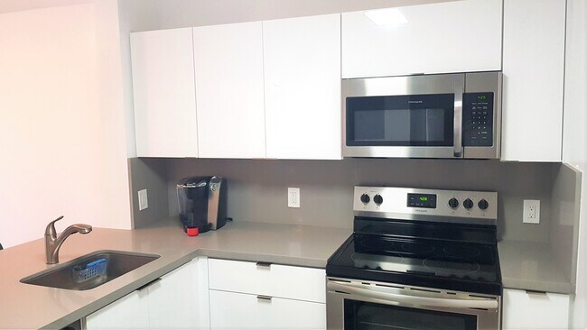 Building Photo - 7727 SW 86th St