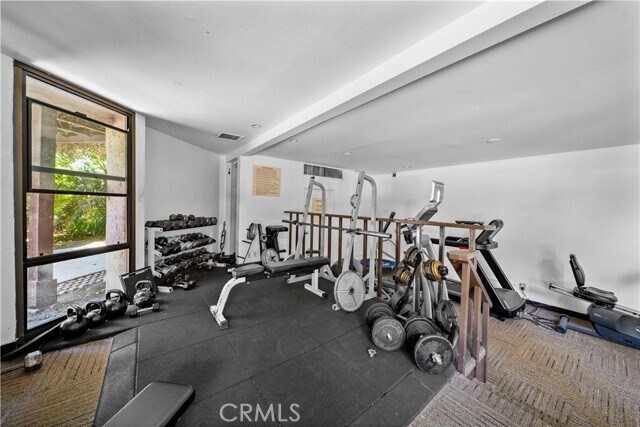 Building Photo - 950 Kings Rd