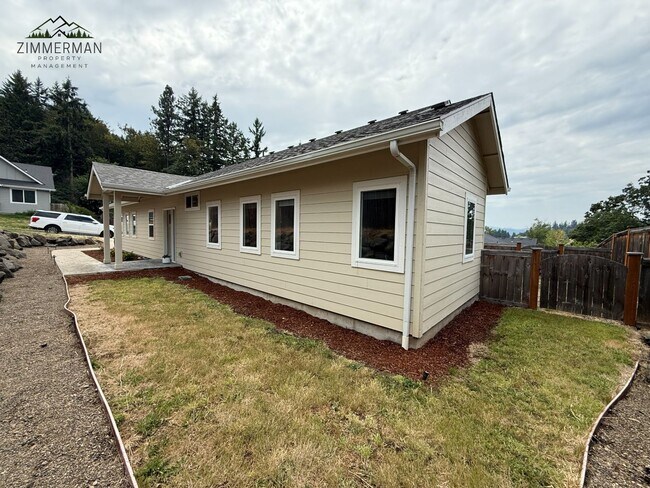 Building Photo - Beautiful 3 bed Home in Lowell