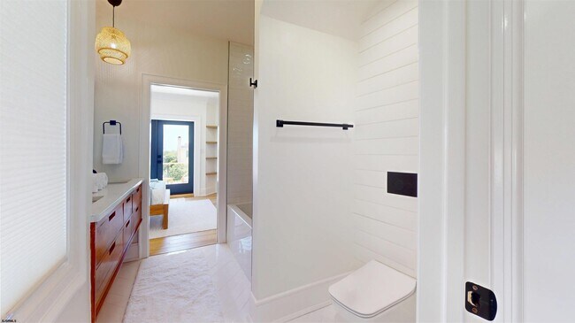 Building Photo - 31 Seaside Ct