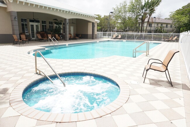 Building Photo - 971 Tortuga Dr