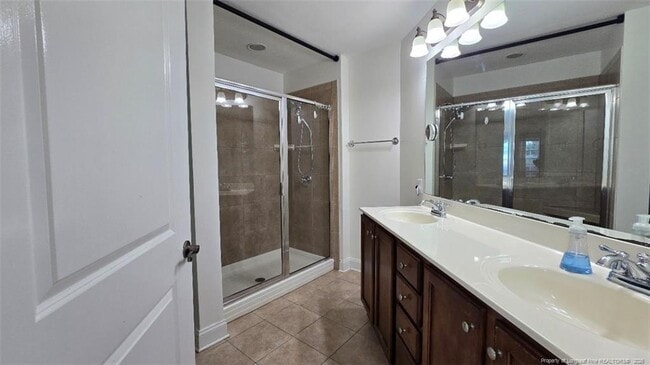 Building Photo - 127 Nandina Ct