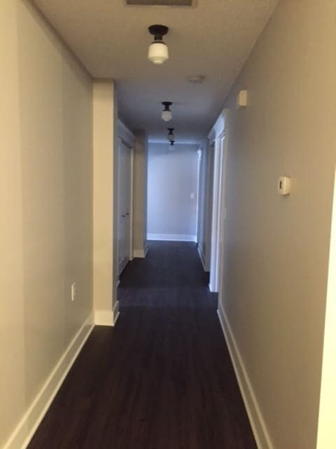 Building Photo - ATTENTION STUDENTS: 4 BEDROOM DOWNTOWN APA...