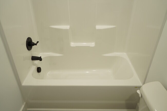 Building Photo - 781 Berry Rd