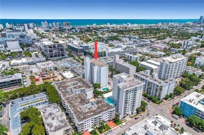 Building Photo - 1331 Lincoln Rd