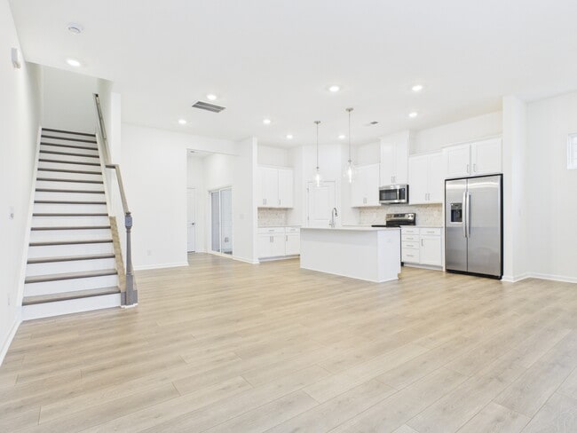 Building Photo - 5511 Wolfpack Aly