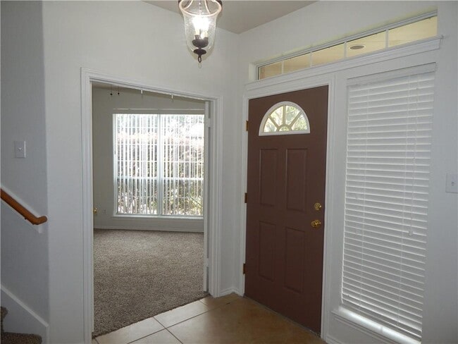 Building Photo - 13521 Shawna Dnay Dr