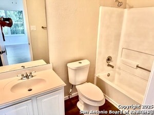 Building Photo - 938 Canyon Ridge Dr