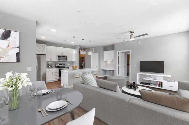 Building Photo - Lenox Sienna | Apartments & Townhomes
