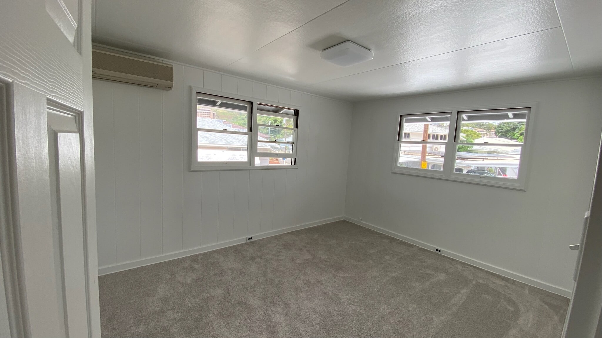 Building Photo - 2921 Koali Rd