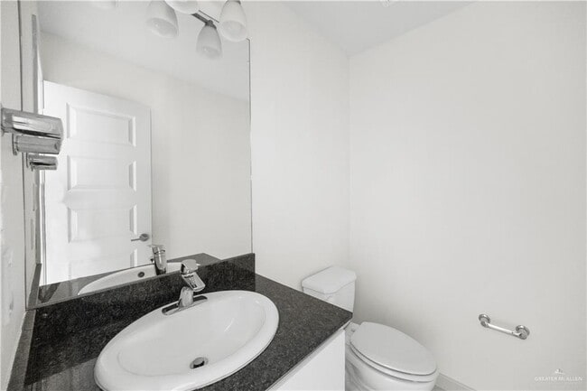 Building Photo - 19 Harmony Ln