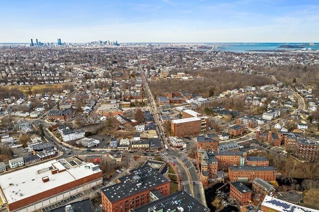 Building Photo - 1169 Adams St