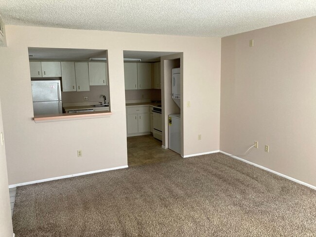 Building Photo - Downstairs 2/2 Country Club Village Condo ...