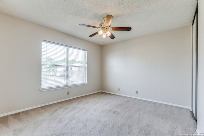 Building Photo - 5002 River Kenton