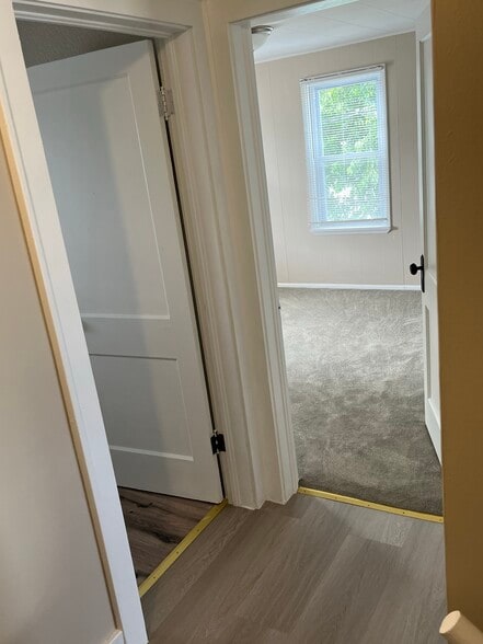 Building Photo - 211 Snyder St