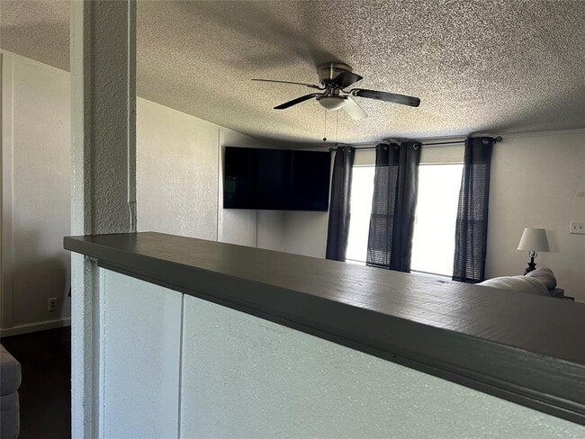 Building Photo - 3234 Cantabrian Dr