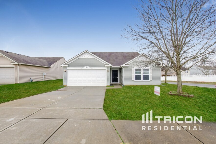 Primary Photo - 3367 Pikes Peak Dr