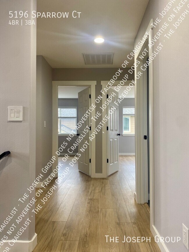 Building Photo - 5196 Sparrow Ct