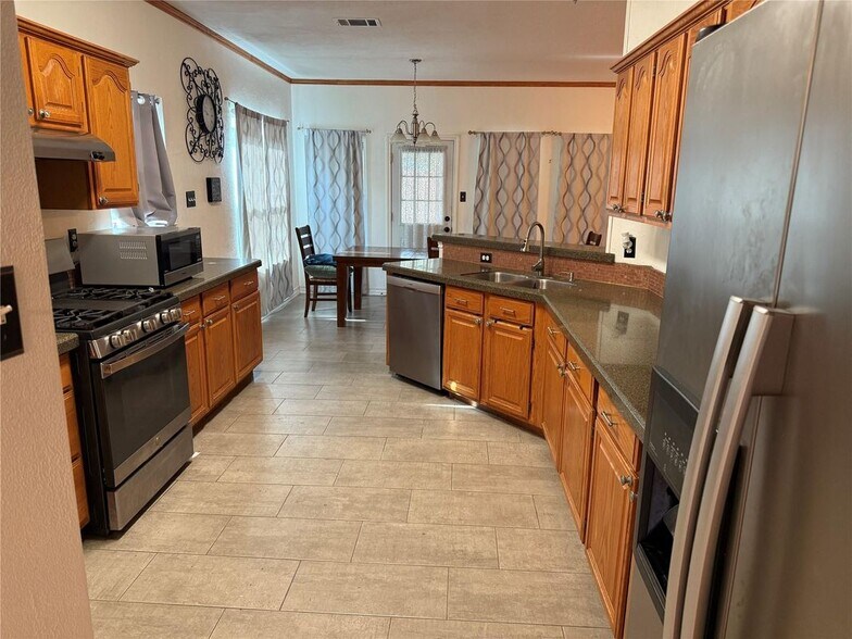 Building Photo - 1526 Harvest Run Dr