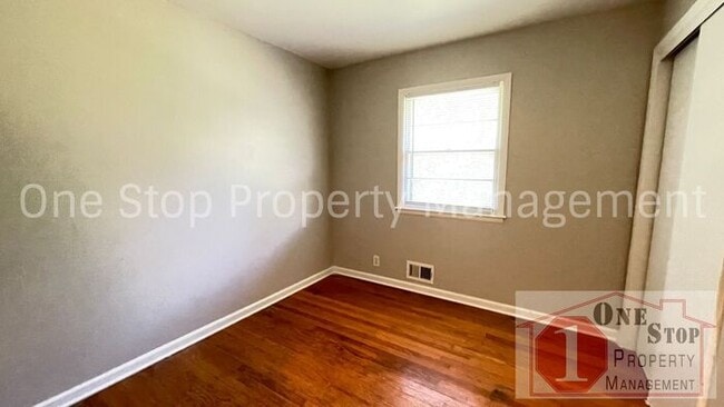 Building Photo - Charming 4 Bedroom Home with Finished Base...