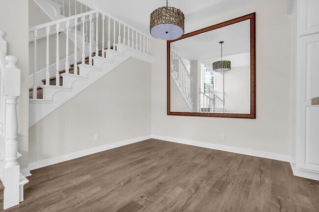 Building Photo - 33212 Ocean Bright