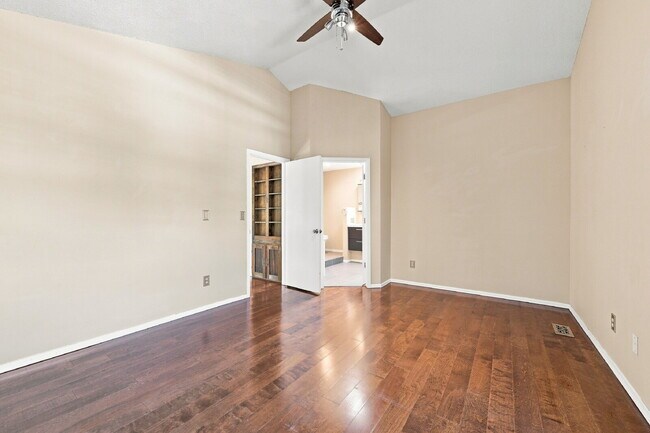 Building Photo - $3,048.95 with $300 Cleaning Voucher, 3 Beds - 2 Bath, Single Family Home in Highlands Ranch with...