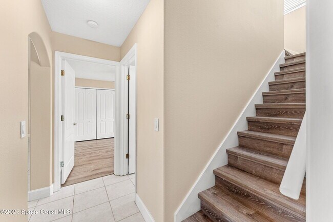 Building Photo - 3650 Chardonnay Dr