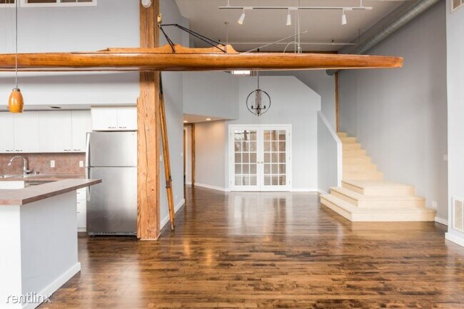 Building Photo - 2650 W Belden Ave