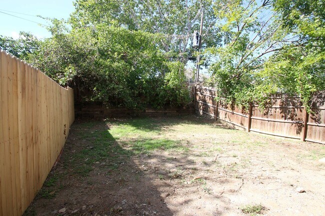 Building Photo - 3124-3126 Cherry Ln