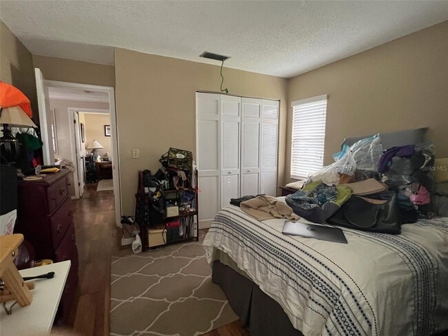 Building Photo - 2833 Orange Tree Cir N