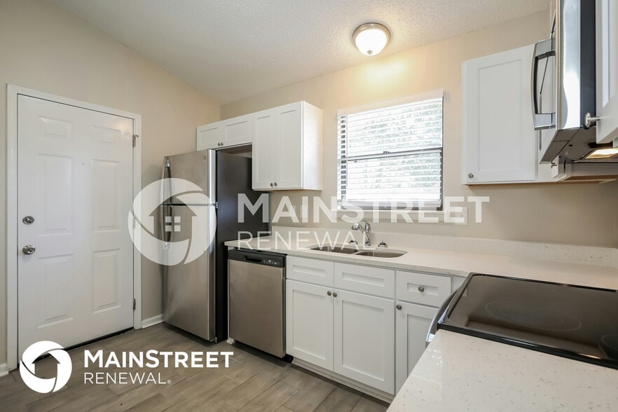 Building Photo - 8469 Seton Ct