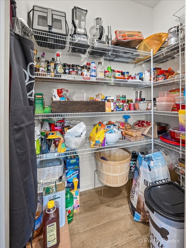 Building Photo - 3345 Seeley St