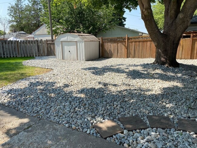 Building Photo - Completely Remodeled Northwest Area 3 Bedr...