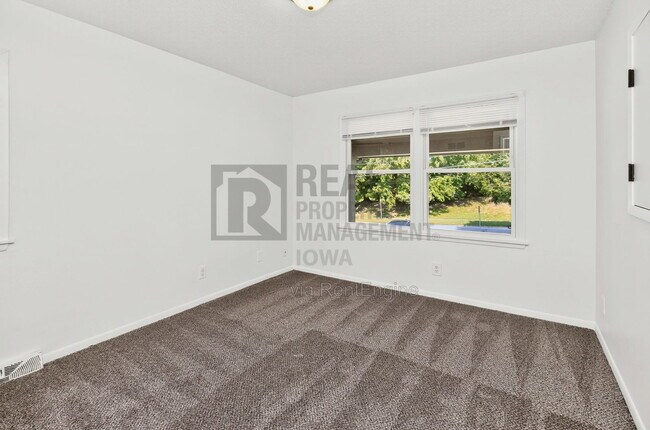 Building Photo - 3414 SW 42nd St