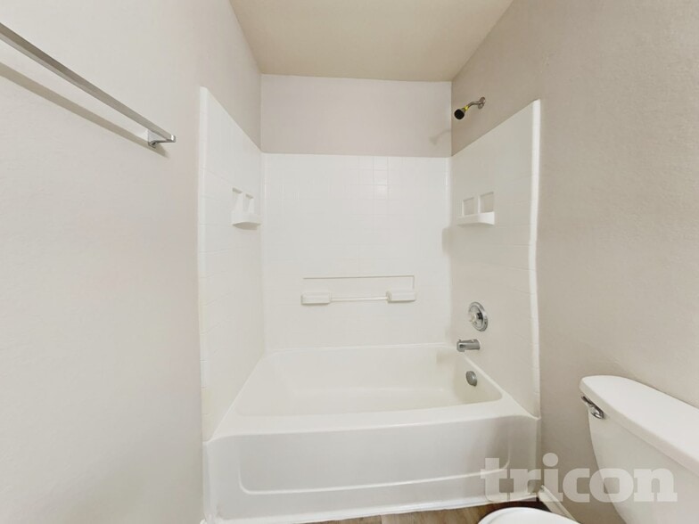Building Photo - 1142 Desert Willow Ln
