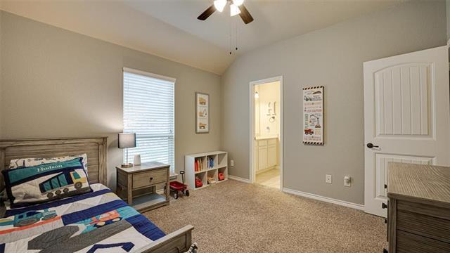 Building Photo - 104 Pebblecreek Dr