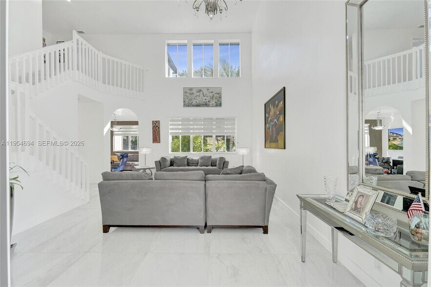 Building Photo - 1367 Camellia Cir