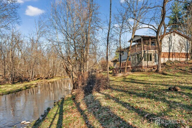 Building Photo - 2289 Brookside Dr