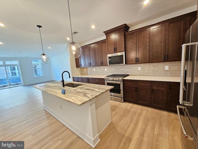 Building Photo - 18101 Donatello Dr