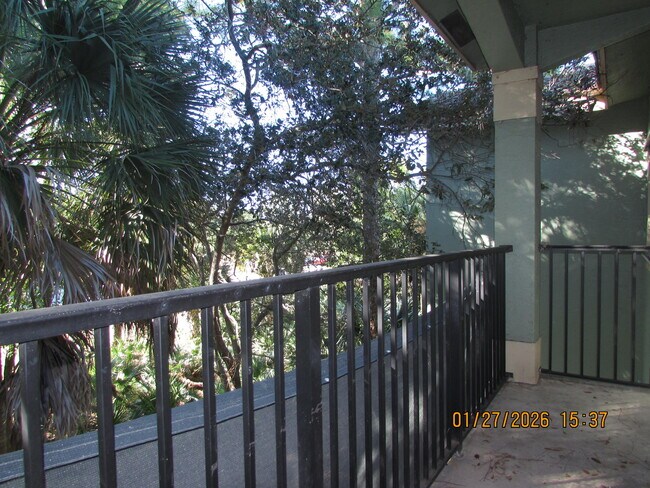 Building Photo - 350 Crestwood Cir