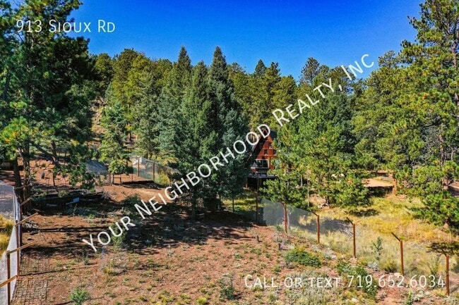 Building Photo - 913 Sioux Rd