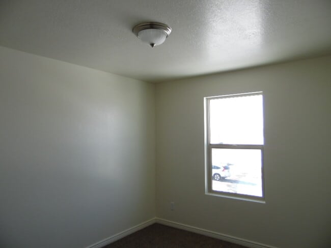 Building Photo - 703 S 260 W