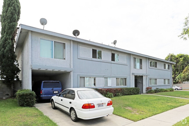 Building Photo - 11742 Stuart Dr