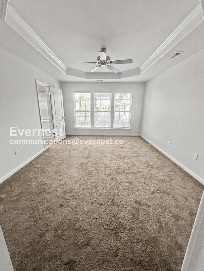 Building Photo - 8730 Macedonia Lake Dr