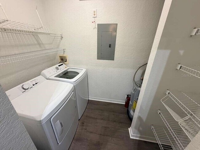 Building Photo - 825 Grand Regency